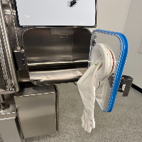 Howorth Air Technology Dispensing Isolator System image 3